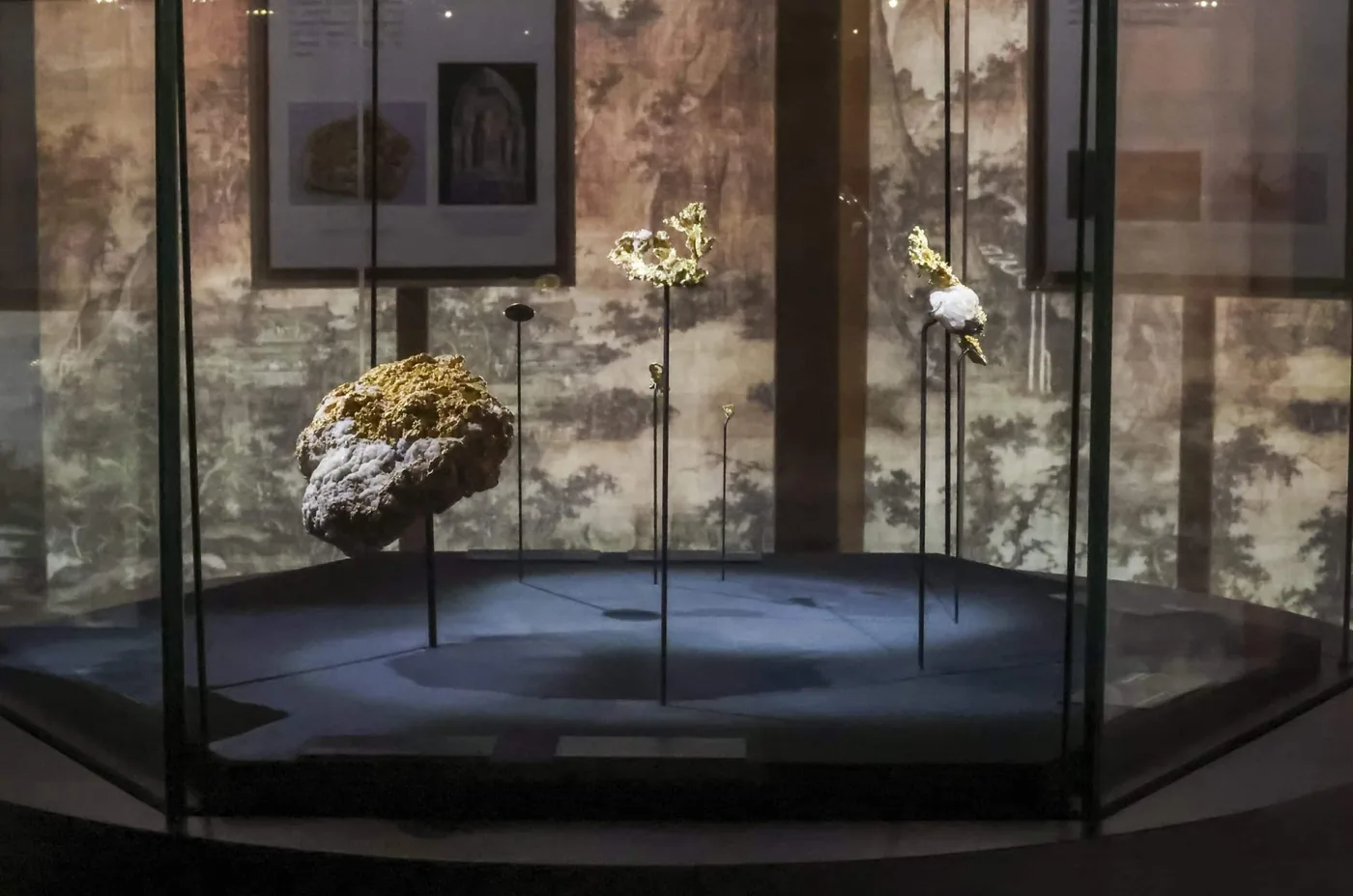Gold specimens on display at the Gold and Treasures exhibition by L'ÉCOLE, School of Jewelry Arts